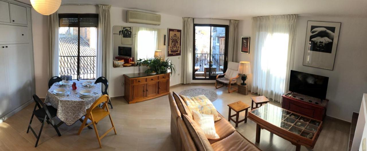 Loft Acogedor Con Terraza Y Parking En El Centro Apartment อูเอสกา ภายนอก รูปภาพ